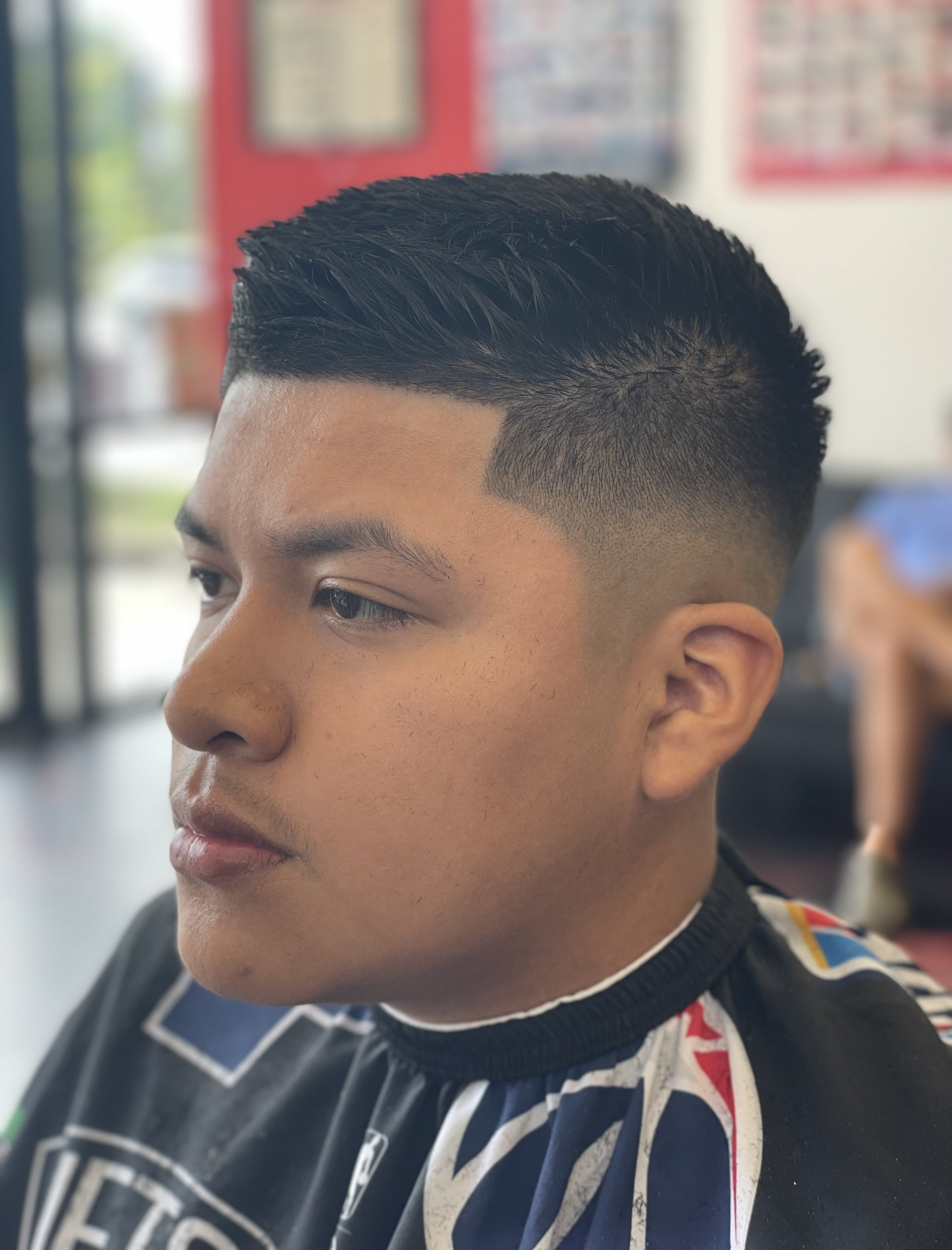 Silong Art Collective - Barber Studio - Crop Top, Mid Fade Haircut for thin  and short hair. •Cut and groomed by barber Raul •What's the best haircut  for you? Visit our shop